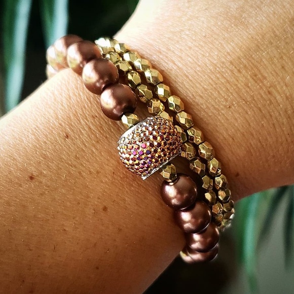 Beaded bracelets - Picture 2 of 3